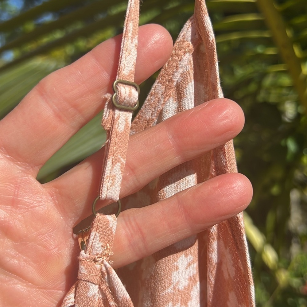 7. Wild Fable Ground Ginger floral dress. Spaghetti straps ruffled bottom Sz M - Picture 6 of 11